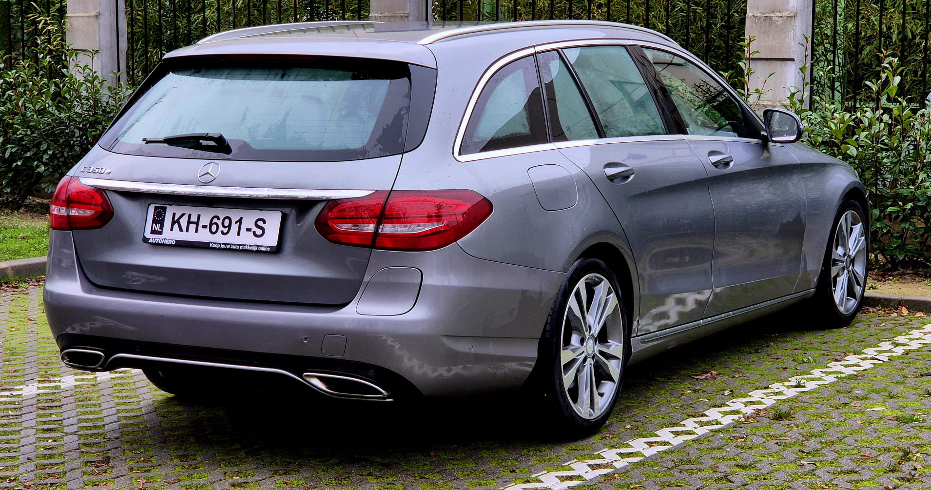 Mercedes C 350E - Image 1